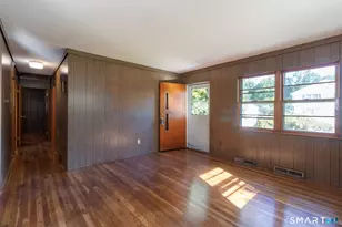 146 Downes St, Waterbury, CT 06704 - Photo 18