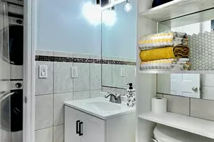 5 Hundley Ct, Stamford, CT 06902 - Photo 12