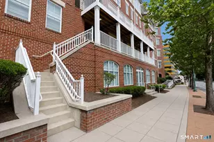 35 Broad St, Stamford, CT 06902 - Photo 2