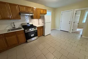 33 Stevens St, New Haven, CT 06519 - Photo 2