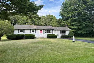 61 Hanes Ln, Griswold, CT 06351 - Photo 4