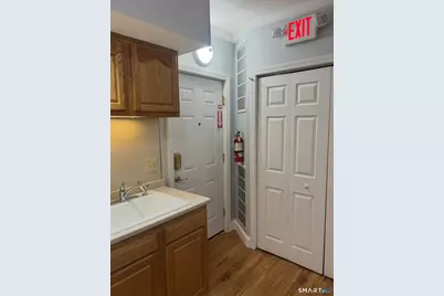 345 Meriden Road, Waterbury, CT 06705 - Photo 30
