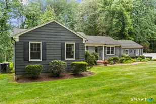 46 Peck Hill Rd, Woodbridge, CT 06525 - Photo 2