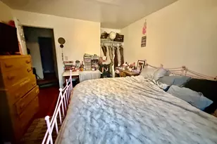 49-55 Dupont Pl, Bridgeport, CT 06610 - Photo 24