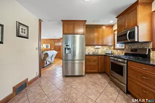 161 Upper State St, North Haven, CT 06473 - Photo 8