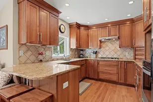 45 Hemlock Dr, Stamford, CT 06902 - Photo 12