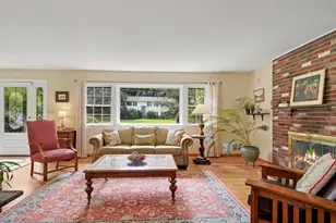 45 Hemlock Dr, Stamford, CT 06902 - Photo 6