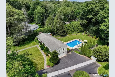 45 Hemlock Drive, Stamford, CT 06902 - Photo 2