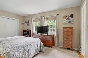 45 Hemlock Dr, Stamford, CT 06902 - Photo 20