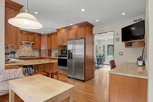 45 Hemlock Dr, Stamford, CT 06902 - Photo 14
