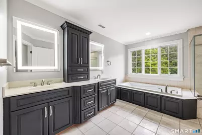 4 Romano Court, Farmington, CT 06032 - Photo 18