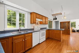 68 E Village Rd, Monroe, CT 06468 - Photo 14