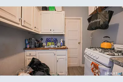 46 Deforest Avenue, Bridgeport, CT 06607 - Photo 14