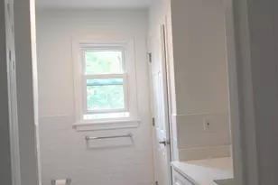 124 Harbor Dr, Stamford, CT 06902 - Photo 20