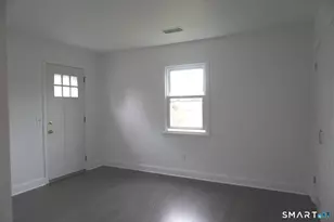 124 Harbor Dr, Stamford, CT 06902 - Photo 18