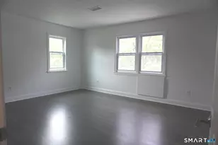 124 Harbor Dr, Stamford, CT 06902 - Photo 16