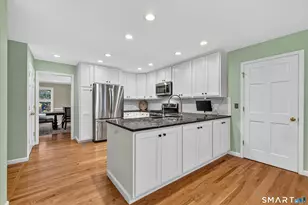 29 Maplewood Dr, Danbury, CT 06811 - Photo 12