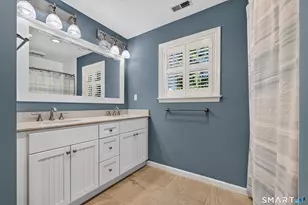 29 Maplewood Dr, Danbury, CT 06811 - Photo 24