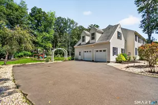 29 Maplewood Dr, Danbury, CT 06811 - Photo 34