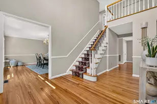 29 Maplewood Dr, Danbury, CT 06811 - Photo 2