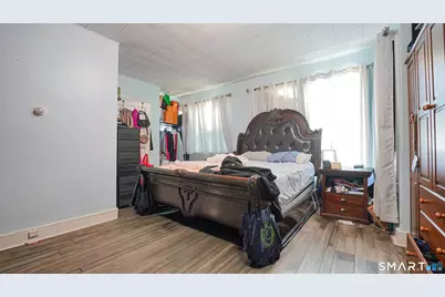 297 Laurel Avenue, Bridgeport, CT 06605 - Photo 20