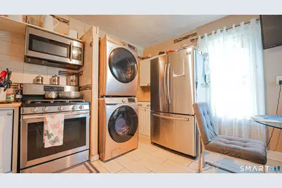 297 Laurel Avenue, Bridgeport, CT 06605 - Photo 14