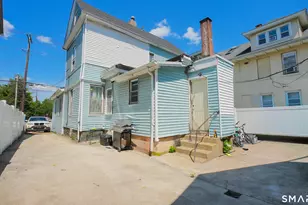 297 Laurel Ave, Bridgeport, CT 06605 - Photo 26