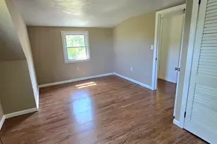 182 Camp St, Plainville, CT 06062 - Photo 6