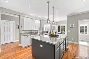 29 Cambridge Ct, Middlebury, CT 06762 - Photo 10