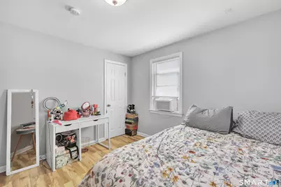 35-37 Omega Avenue, Bridgeport, CT 06606 - Photo 12