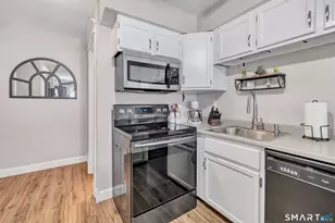 138 Shagbark Dr, Derby, CT 06418 - Photo 12