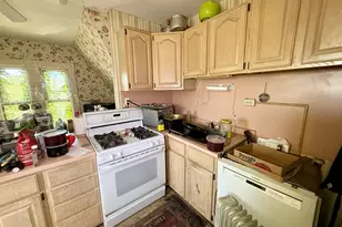 182 Collins St, Hartford, CT 06105 - Photo 12
