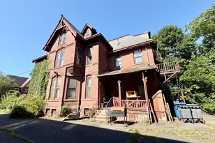182 Collins St, Hartford, CT 06105 - Photo 2