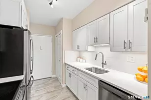 45 Jefferson Rd, Branford, CT 06405 - Photo 4