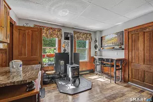 51 Gallup St, Plainfield, CT 06374 - Photo 2