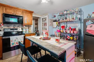 41 Fuller Ave, East Hartford, CT 06108 - Photo 4