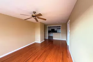 15 Donna Dr, New Haven, CT 06513 - Photo 2