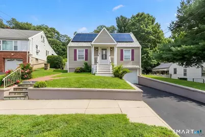 264 Sunrise Terrace, Bridgeport, CT 06606 - Photo 2