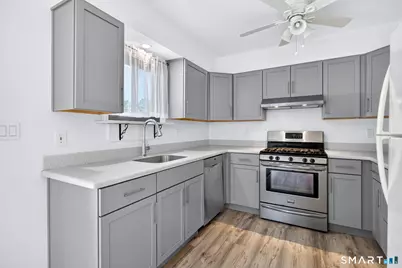 496 Woodward Avenue #4, New Haven, CT 06512 - Photo 2