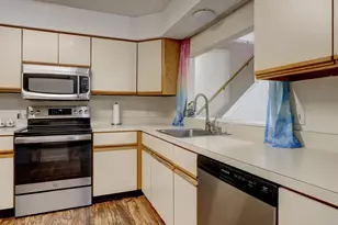 31 Simsbury Landing, Simsbury, CT 06070 - Photo 22