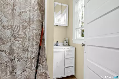 292 Stanley Street, New Britain, CT 06051 - Photo 26