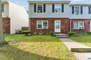 733 Congress Ave, New Haven, CT 06519 - Photo 1