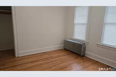 8-10 Freeman Street #2nd Fl, Hartford, CT 06114 - Photo 4