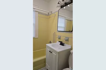 8-10 Freeman Street #2nd Fl, Hartford, CT 06114 - Photo 10