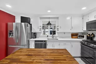 66 Newport Ave, Shelton, CT 06484 - Photo 12