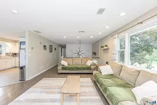 26 Dorchester Ln, Branford, CT 06405 - Photo 6