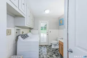 26 Dorchester Ln, Branford, CT 06405 - Photo 32