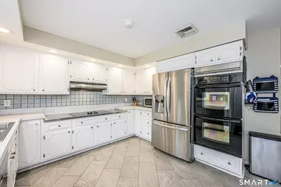 26 Dorchester Lane, Branford, CT 06405 - Photo 12