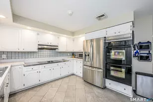 26 Dorchester Ln, Branford, CT 06405 - Photo 12