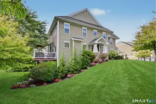 43 Tucker St, Danbury, CT 06810 - Photo 2